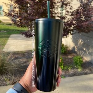 ✨NEW✨ Starbucks Green Gradient Black Ombré Tumbler
